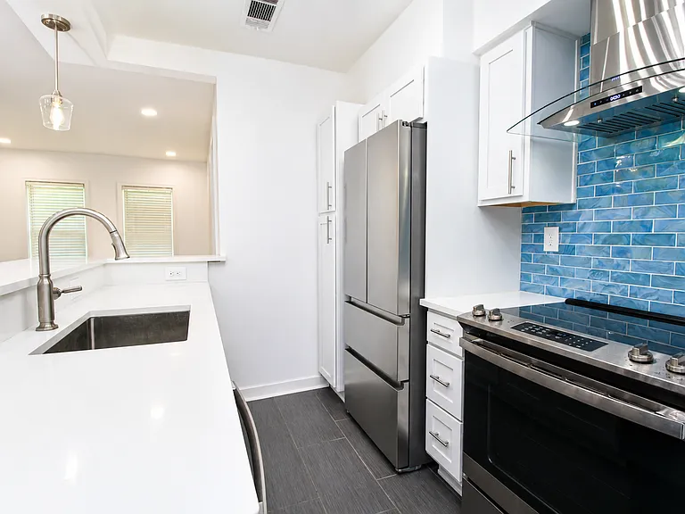 315 Flannan Rd — Photo 8