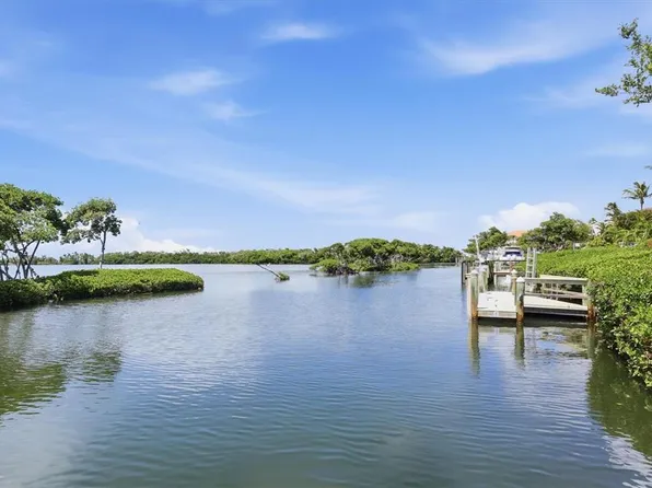 3606 Fair Oaks Pl, Longboat Key, FL 34228