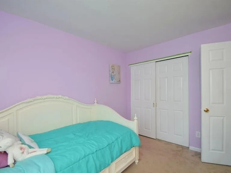 716 Martingale Rd — Photo 20
