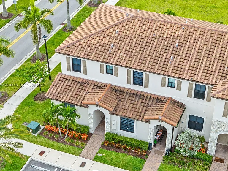 11804 SW 247th Ter #11804 — Photo 3