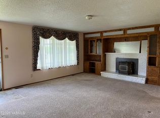 2091 Ashue Rd, Wapato, WA 98951