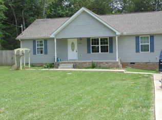 1505 Rebecca Dr, Chapel Hill, TN 37034