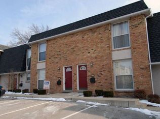 1186 Rue La Ville Walk, Creve Coeur, MO 63141