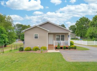 7698 Brooklyn Rd, Fairlawn, VA 24141