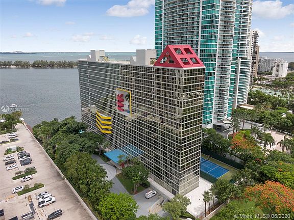 2nd image of 2025 Brickell Ave APT 1605
