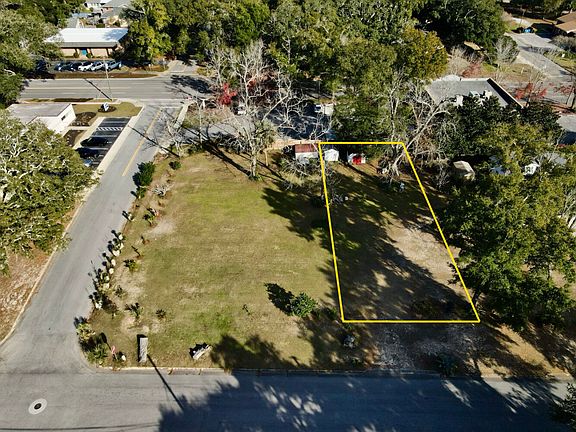 2nd image of 0 N 8th Ave