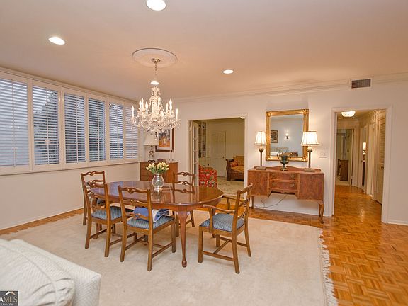 5th image of 2734 Peachtree Rd NW APT C101