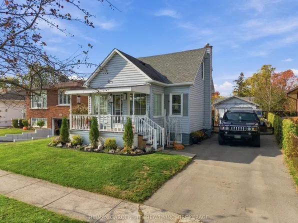 226 Marshall Ave, Welland, ON L3C 2N4