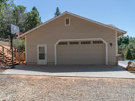 3rd image of 3121 Nugget Dr