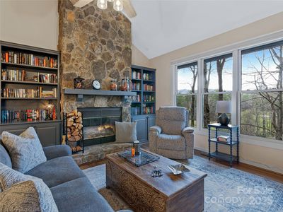 134 Racquet Club Villas Dr, Sapphire, NC, 28774
