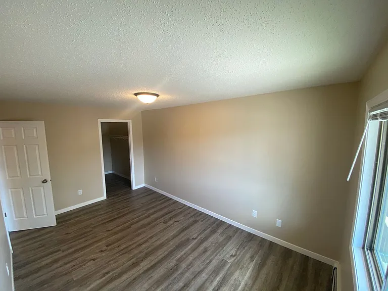 Beverly Apartments in Anoka — Photo 20