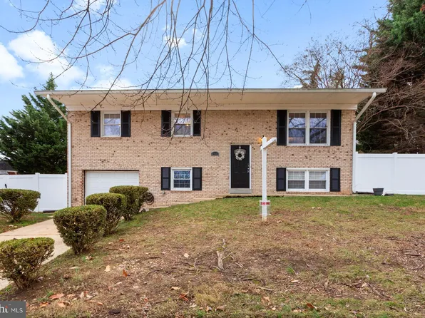 5732 Joan Ln, Temple Hills, MD 20748