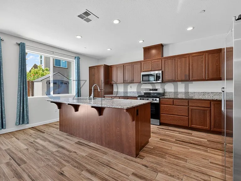 1416 Passion Ln — Photo 11