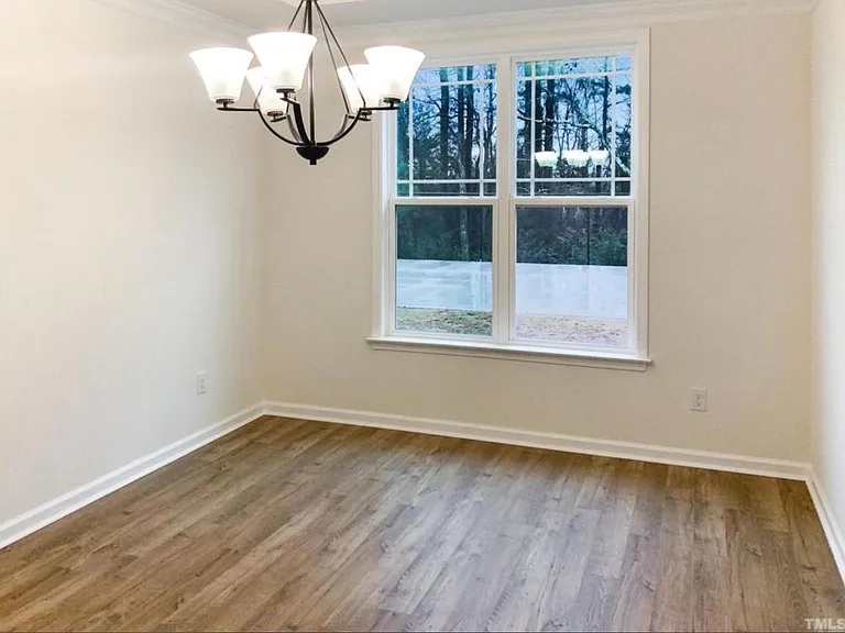 240 Oak Park Blvd — Photo 6