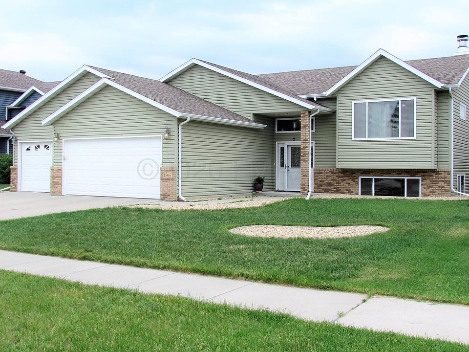 1st image of 1506 Street Cir S #35