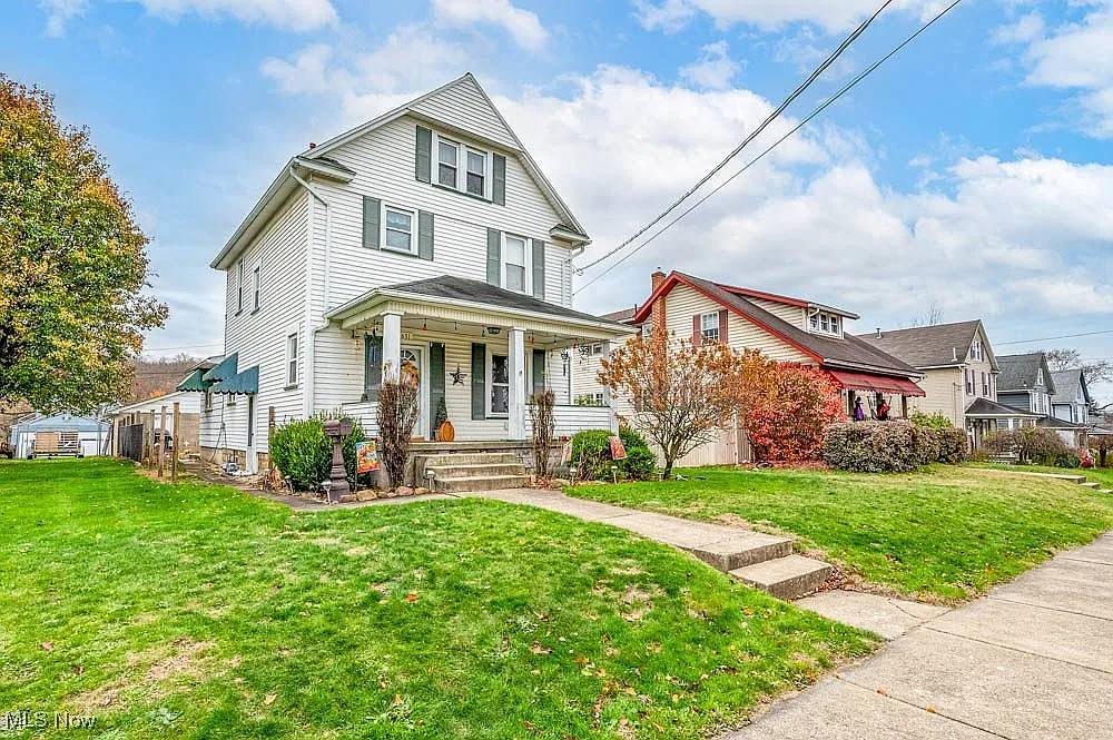 651 Alice St photo 1