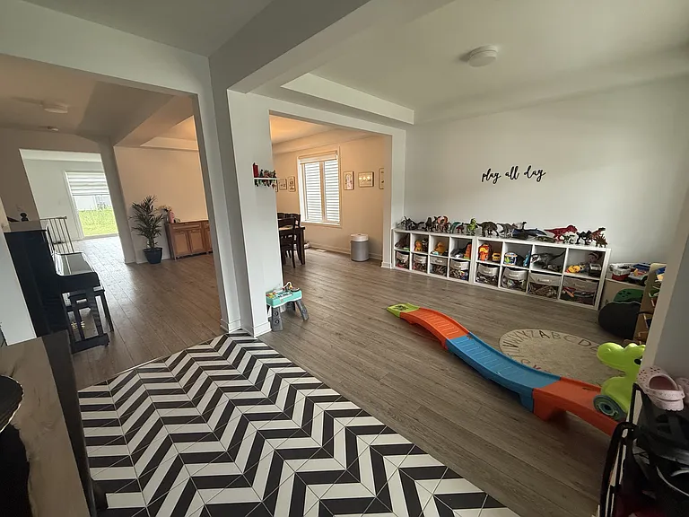 6333 Ottawa St W #1 — Photo 5