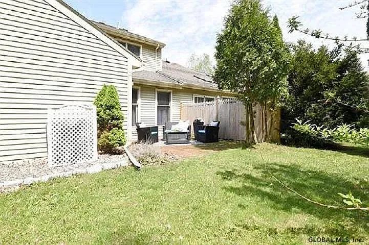 17 Cromwell Dr — Photo 10