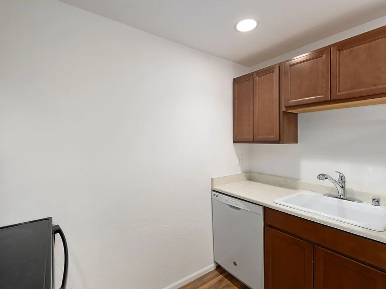 18621 Blueberry Ln #B104 — Photo 7