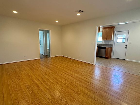 Living Rm