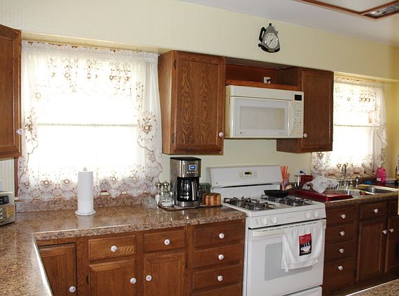 5th image of 908 N Roy Ave