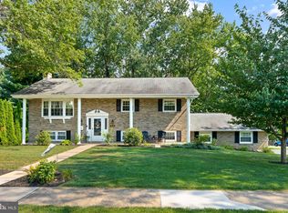 402 Ridgeview Ave, Elizabethtown, PA 17022