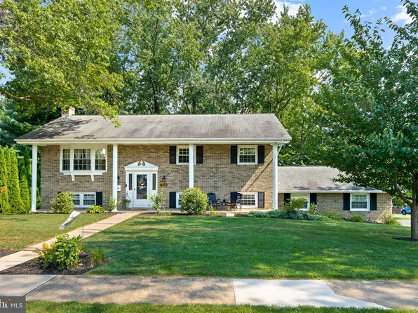 402 Ridgeview Ave, Elizabethtown, PA 17022