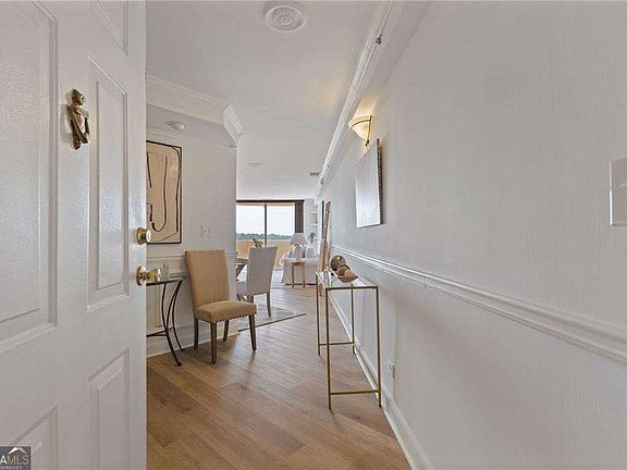 2nd image of 1501 Clairmont Rd Unit 0