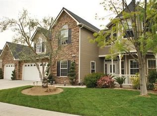 1880 N Dartmouth Ave, Clovis, CA 93619