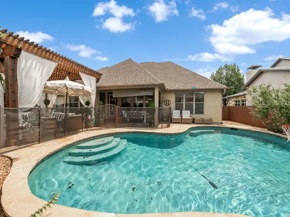 421 ENGLISH OAKS CIR, Boerne, TX 78006