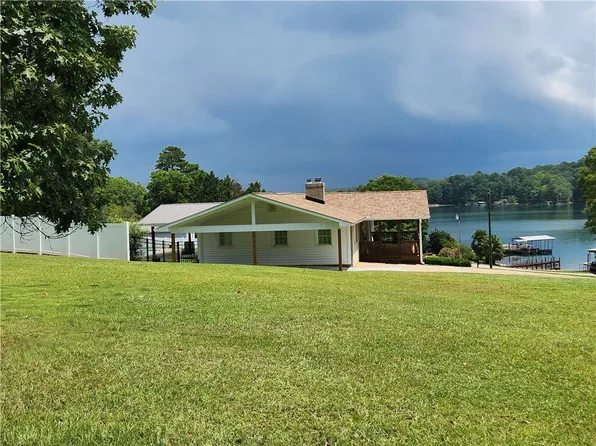 103 Clearwater Dr, Seneca, SC 29672
