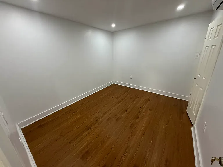 175 Utica Ave #3 — Photo 4