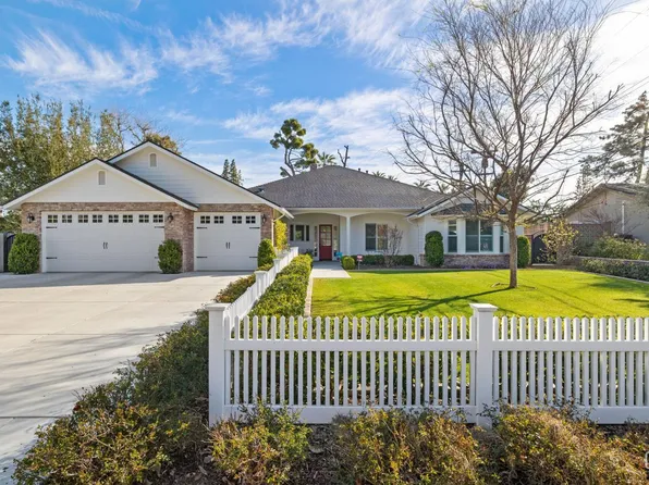 7108 Saint Andrews Dr, Bakersfield, CA 93309