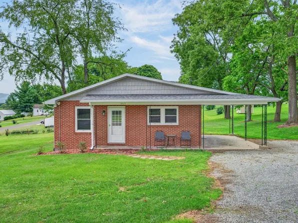 1025 W Washington St, Wytheville, VA 24382