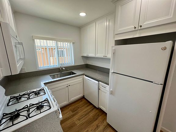 4th image of 3860 Cherokee Ave APT 7