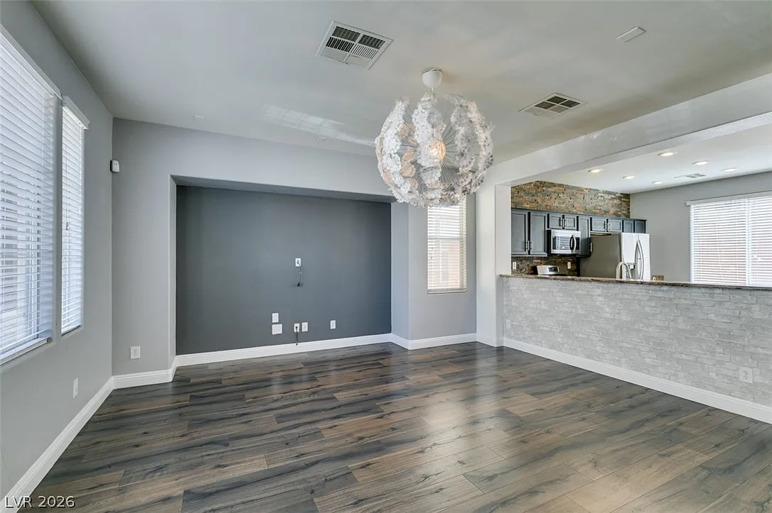 3 bed, 2.5 bath, 1780 sqft, $2,000 — Photo 3