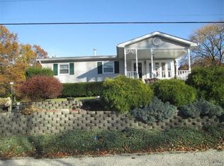 15450 Jeffrey Ln, Brighton, IL 62012