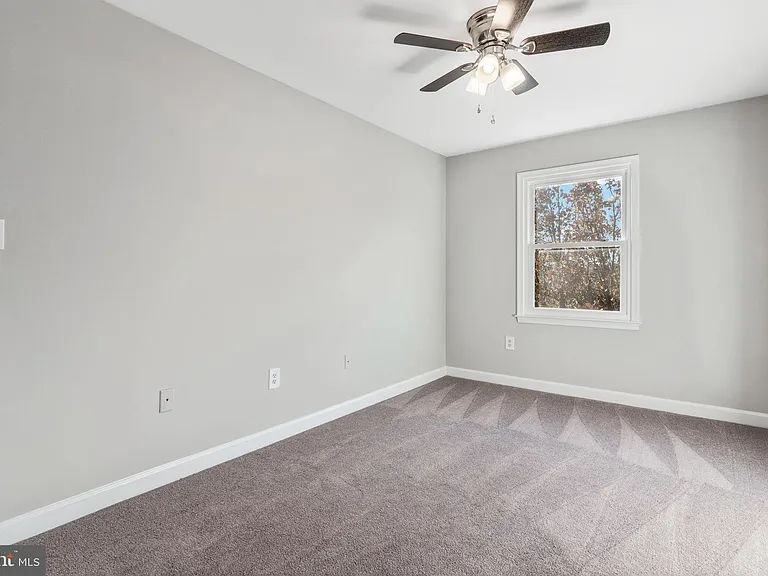 2148 Colonel Way — Photo 26