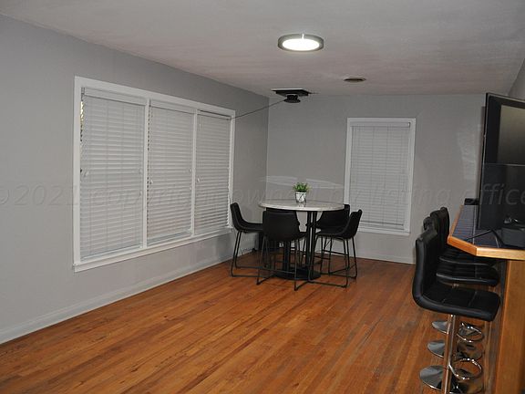 2nd image of 1108 N Starkweather St