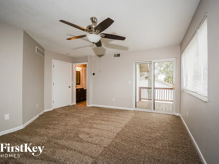 24 Lille Ct — Photo 11