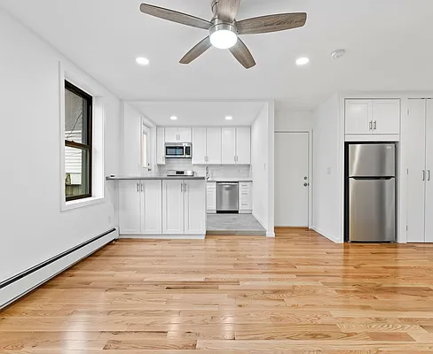 Rented by BELLMARC | media 38