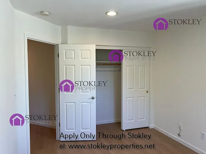 1 Addison Ct — Photo 52
