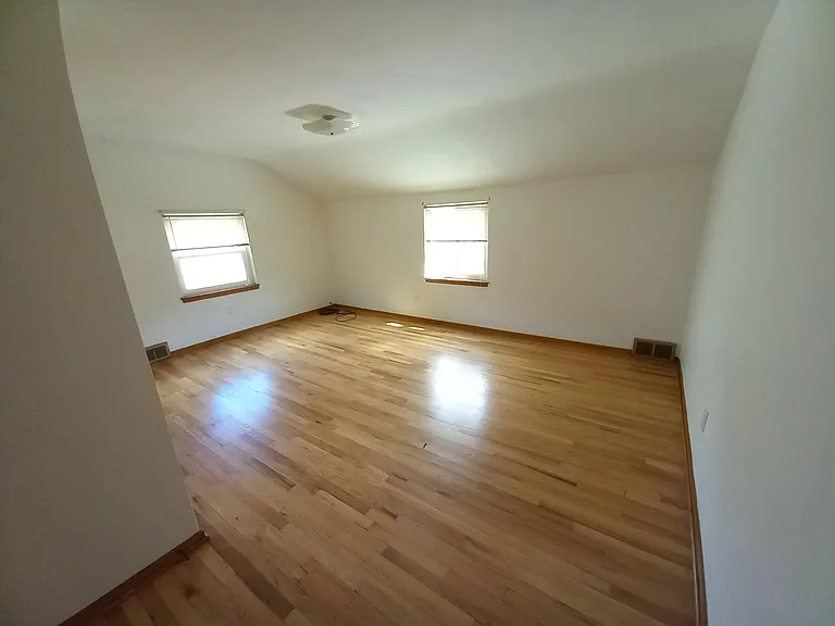Master bedroom (northeast corner of house)