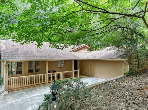 12 Topsail Ln, Salem, SC 29676