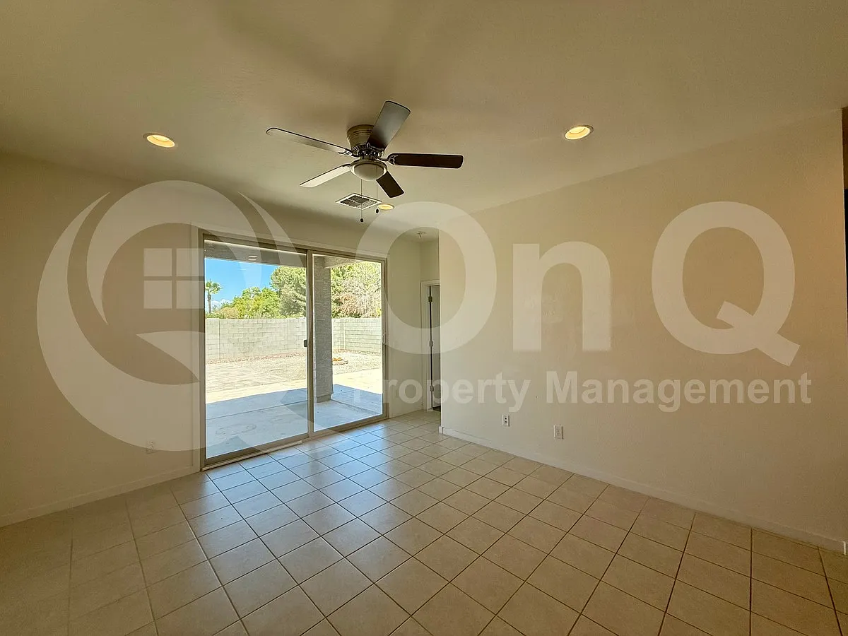 3 bed, 2.0 bath, 1172 sqft, $2,500 — Photo 4