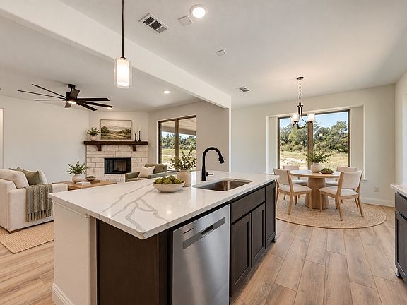 5th image of 325 Skeen Peak Dr