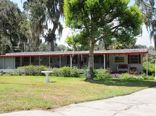 976 County Road 461, Lake Panasoffkee, FL 33538
