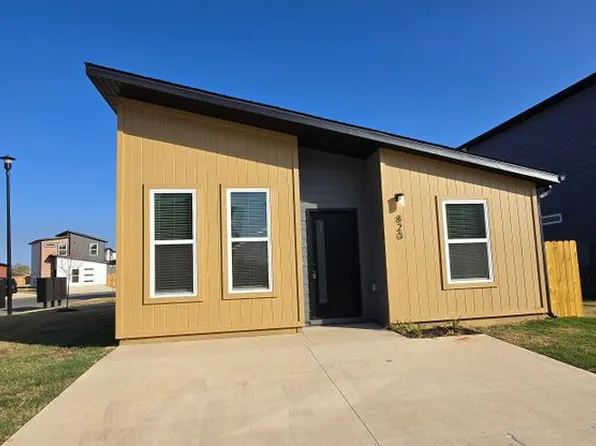 820 States Ave, Centerton, AR 72719