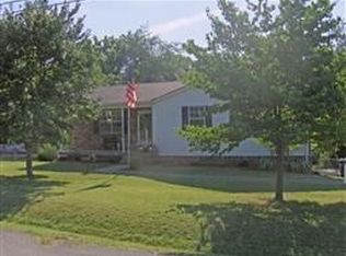 321 Hollywood Dr, Old Hickory, TN 37138