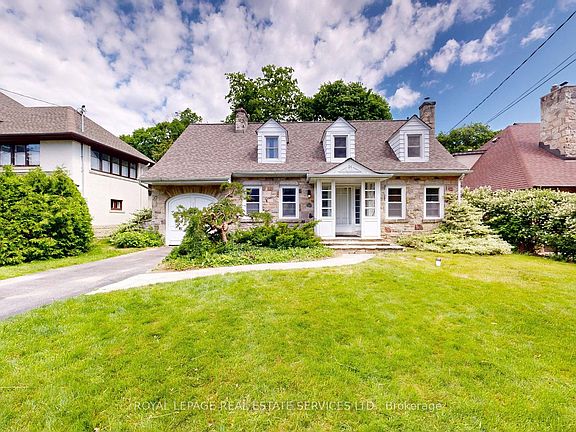 2nd image of 31 Burnhamthorpe Park Blvd
